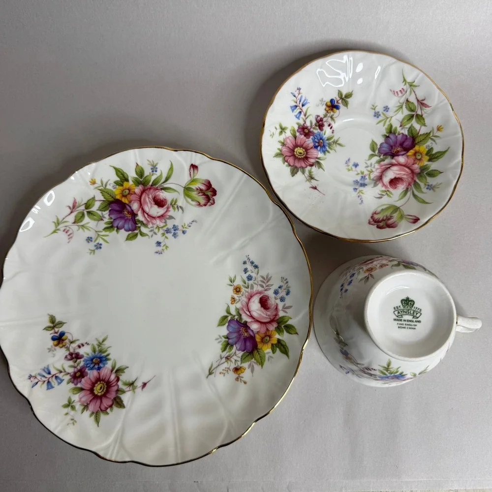 Aynsley Fine English Bone China Tea Cup Saucer and‎ Plate Trio Floral Gold Trim